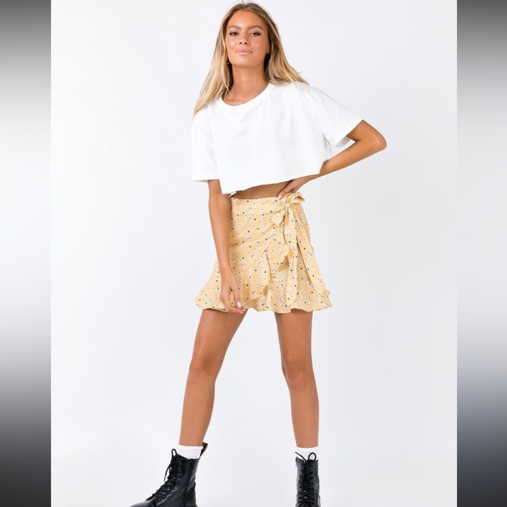 Women’s Yellow Skirt
